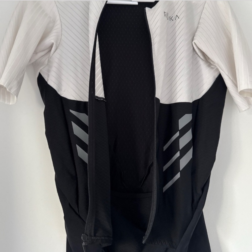 Roka Women's Gen II elite aero shortsleeve trisuit size 2